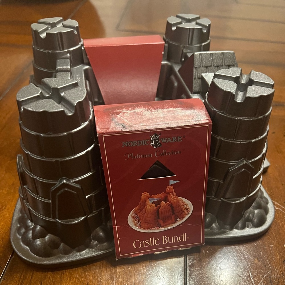 Nordic Ware Castle Bundt Pan